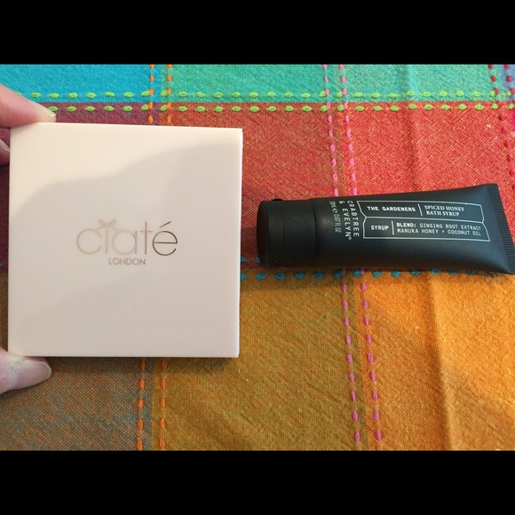 Ciate Eye Shadow and Crabtree of Evelyn Bundle - Picture 4 of 8